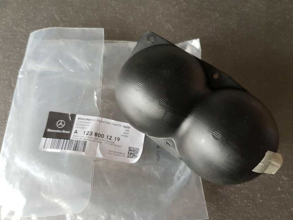 Mercedes-Benz R107 W123 W124 W461 W463 W126 Vakuuminis rezervuaras A1238001219