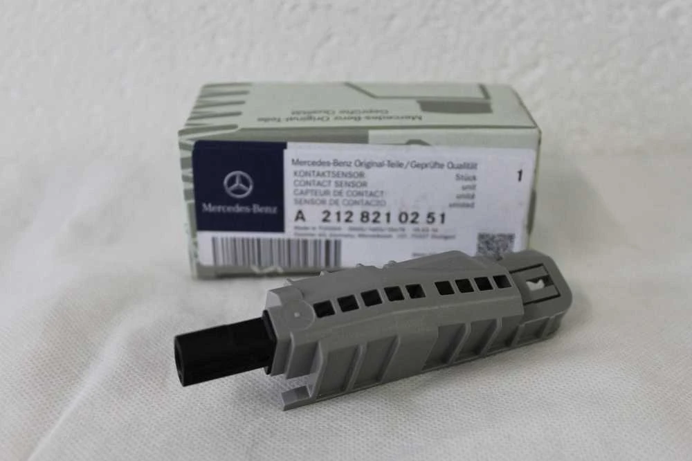 Mercedes-Benz Sensoris Voetgangersb TN SLC 250 SLK 250 Originalus A2128210251