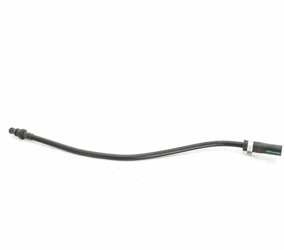 Mercedes Benz variklio vandens žarna originali A2305010025