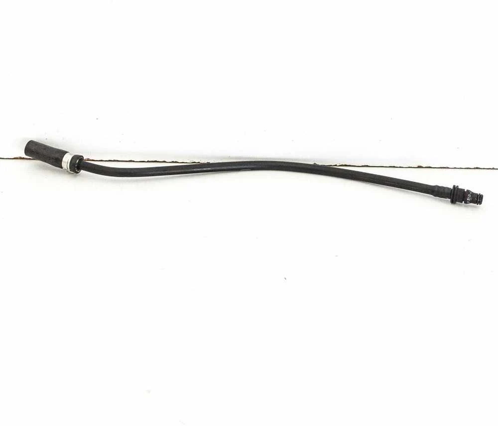 Mercedes Benz variklio vandens žarna originali A2305010025