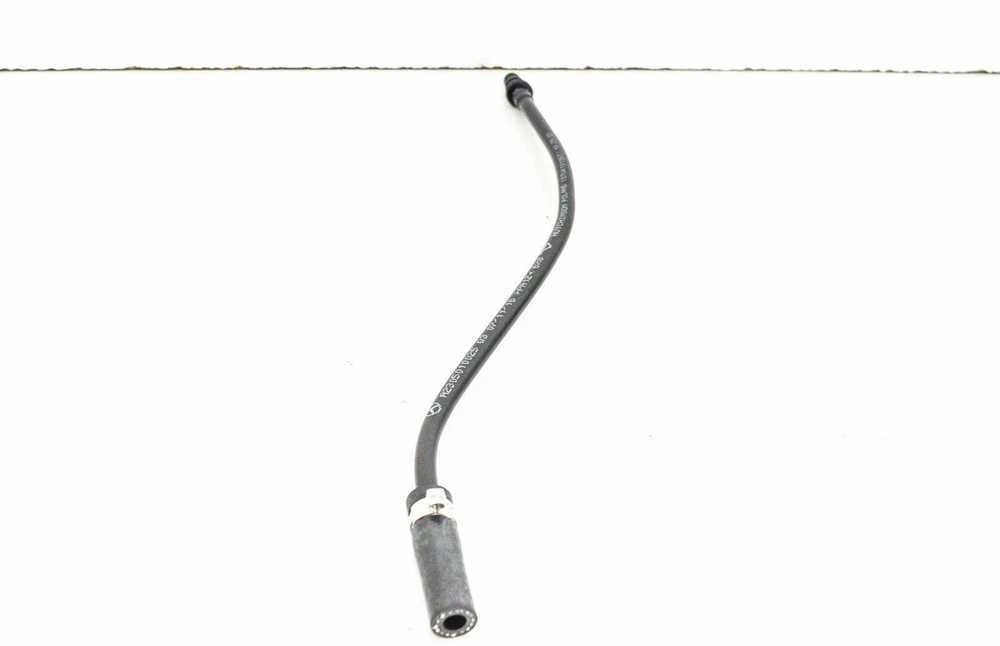 Mercedes Benz variklio vandens žarna originali A2305010025