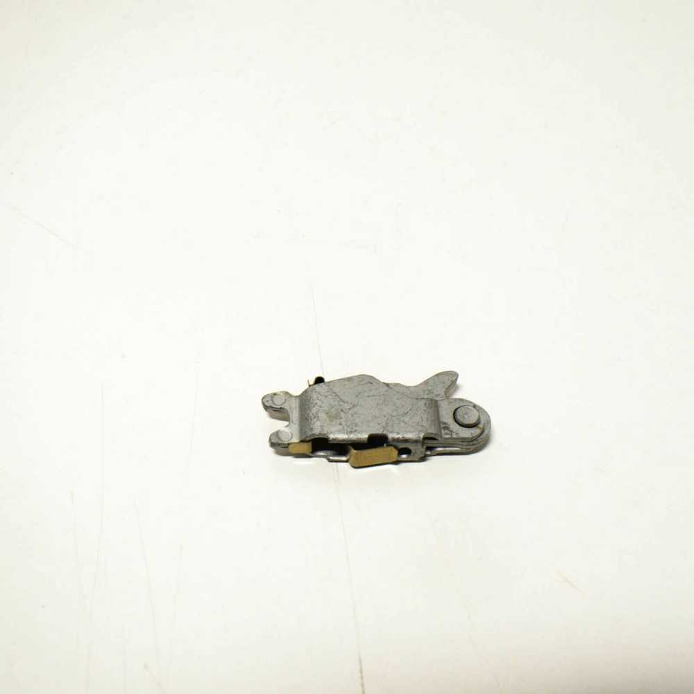 Mercedes Benz SLS AMG W197 CL 500 W216 S 250 W221 LASCHE SHACKLE Originalus A2214200189
