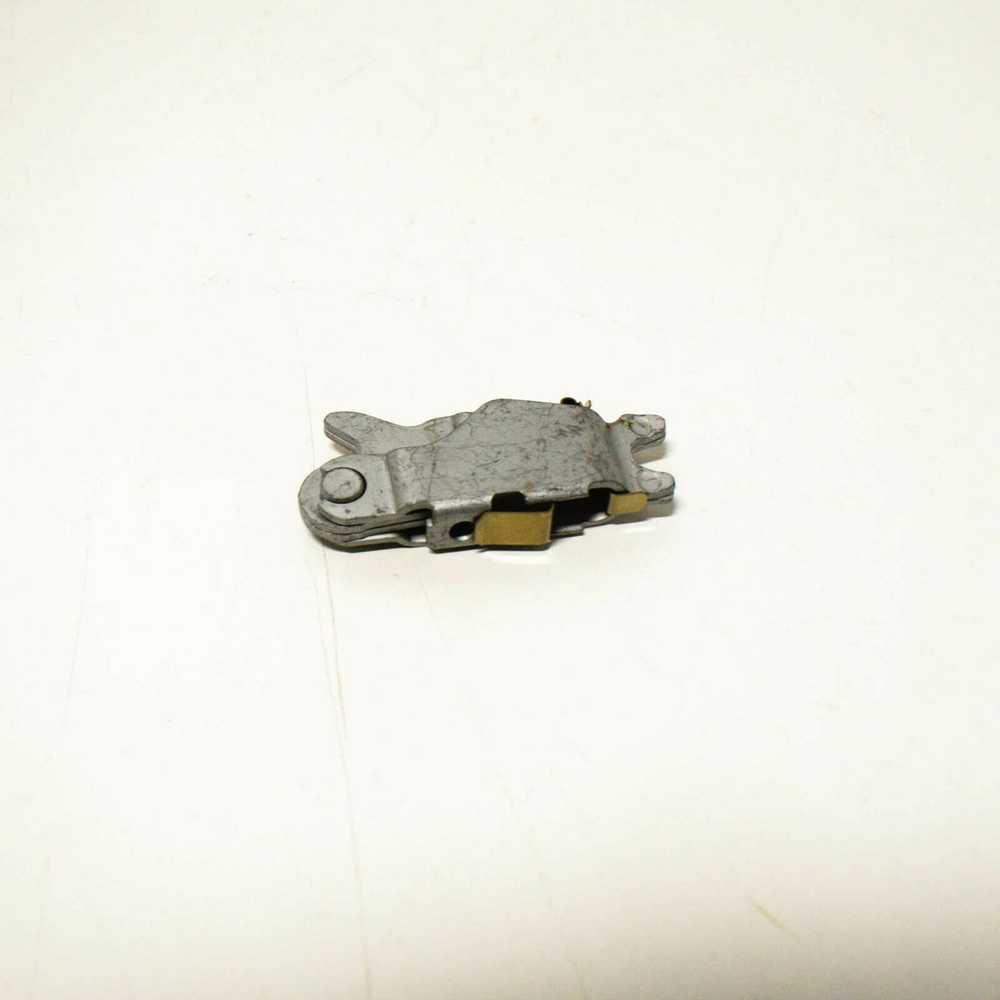 Mercedes Benz SLS AMG W197 CL 500 W216 S 250 W221 LASCHE SHACKLE Originalus A2214200189