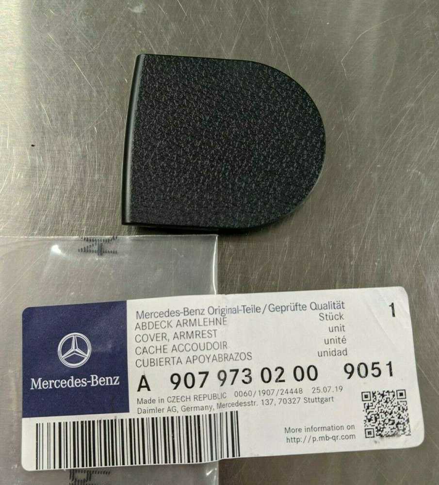 MERCEDES-BENZ SPRINTER CLASS kairės sėdynės porankio dangtelis originalus A90797302009051