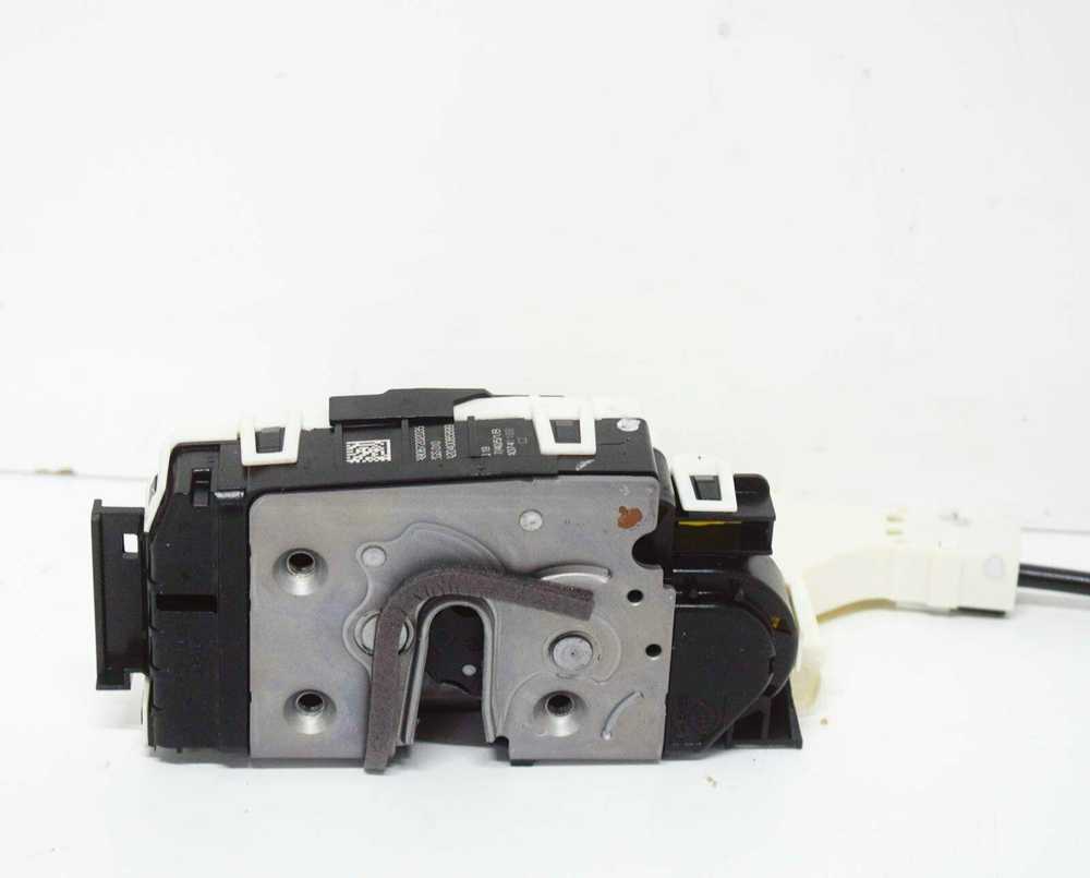 Mercedes Benz Tuerschloss 209 309 411 509 CDI FHS FHL Kasten Kombi Originalus A9067202035