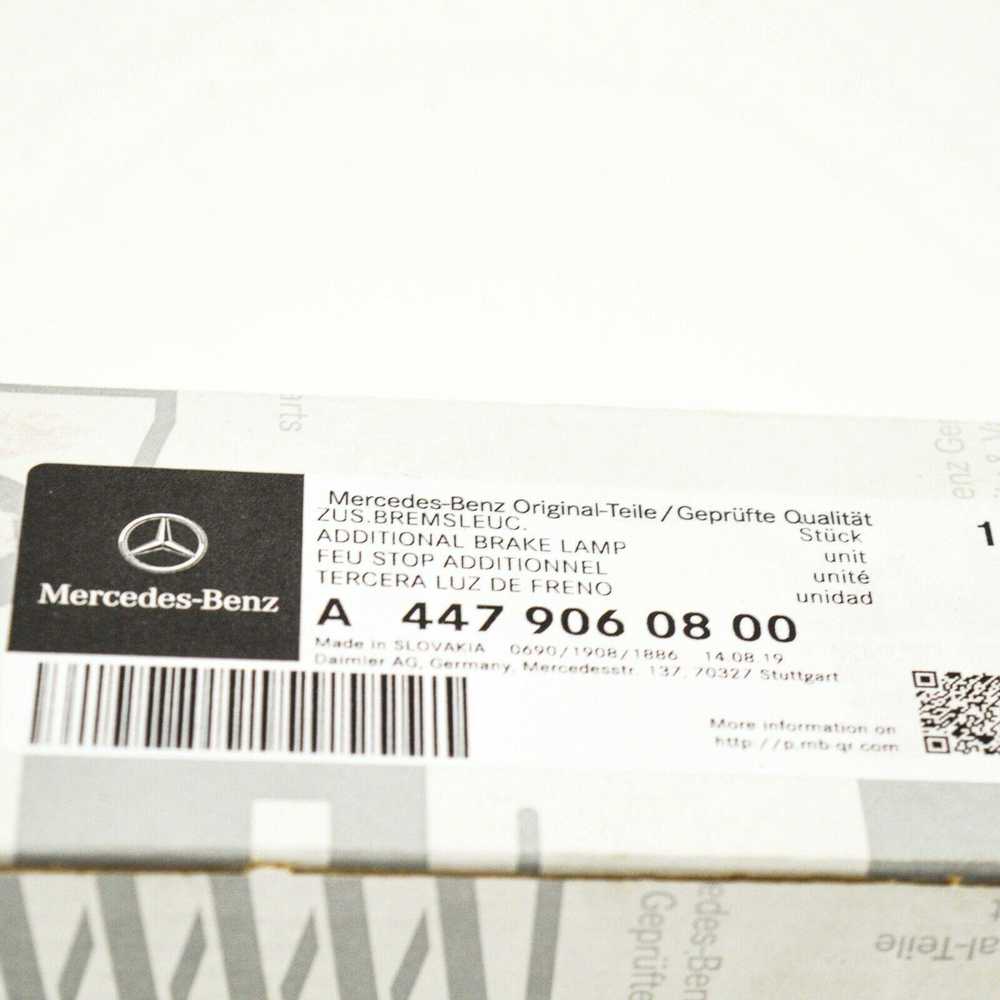 "Mercedes-Benz VITO W447" galinių durelių papildomas stabdžių žibintas originalus A4479060800