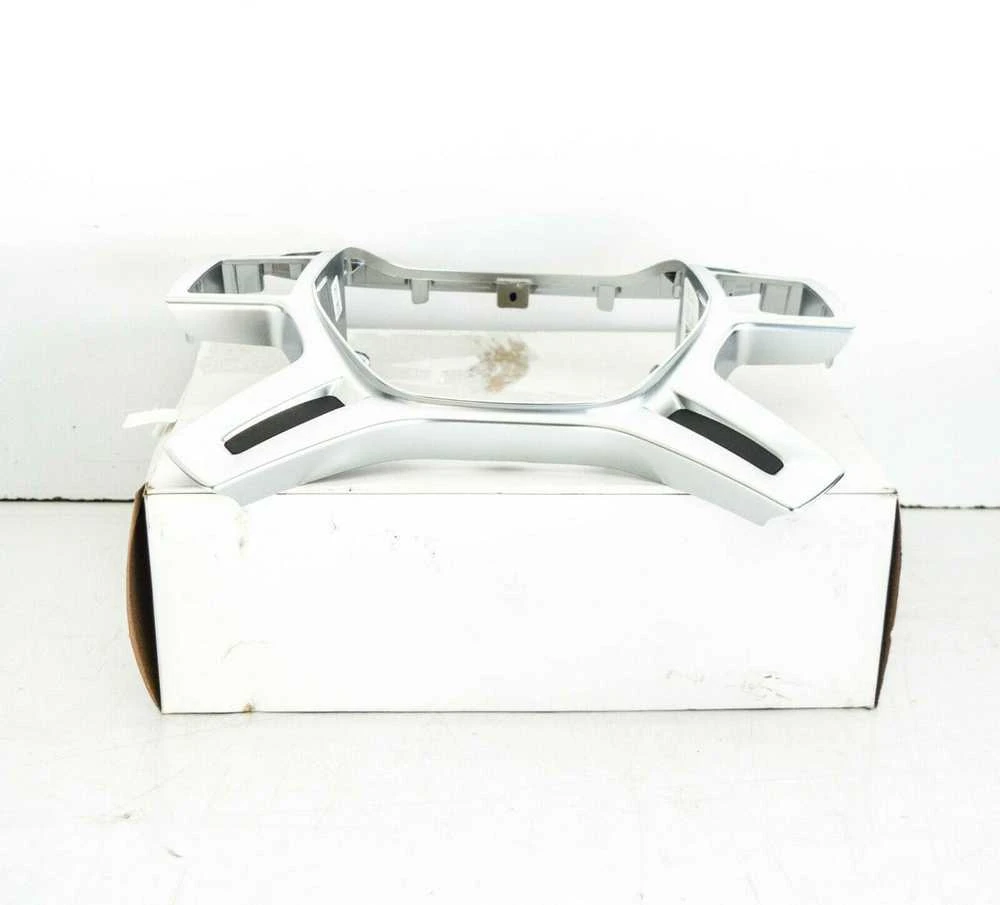 Mercedes-Benz W166 vairo ratlankio dangtelis A09946404139107