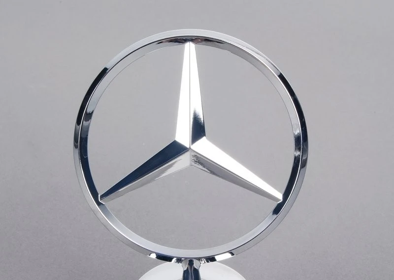 Mercedes-Benz W167 variklio dangčio žvaigždės emblema chromuota originali A2218800086