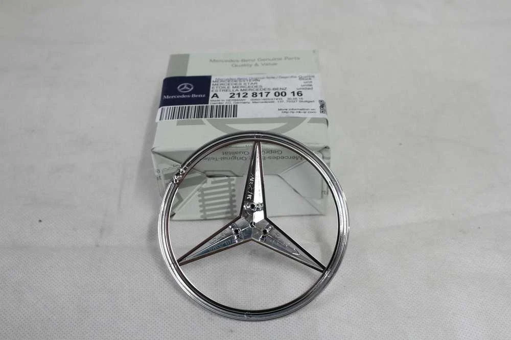 "Mercedes-Benz W212 Estate" galinio bagažinės dangčio ženkliukas "Star" originalus A2128170116