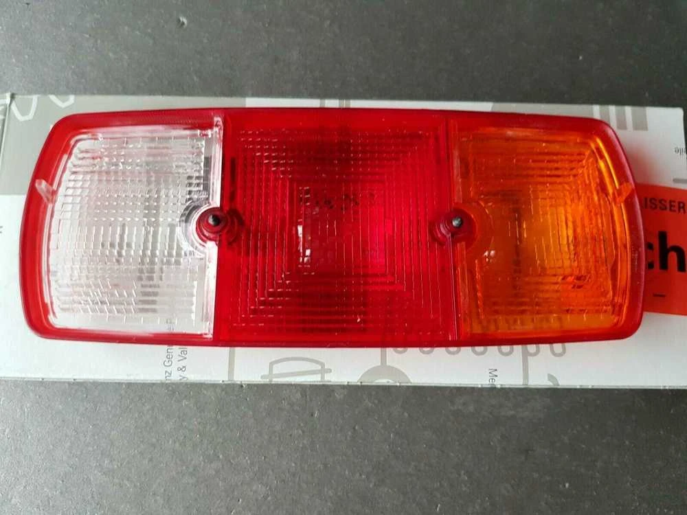 Mercedes-Benz W460 galinio žibinto galinio žibinto objektyvas dešinėje pusėje originalus A0008262557