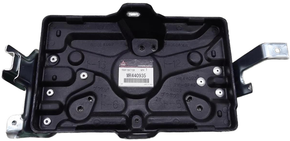 Mitsubishi Electric Mitsubishi Pajero Montero III Baterijos Lėkštelė Originalus MR440935