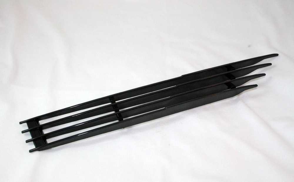 NAUJA OEM Originali BMW E9 Kupė Priekinė Sparnas Juodas GROTELĖ Dešinė 51131827278