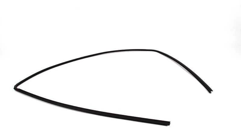 NAUJA ORIGINALI PRIEKINĖ DEŠINĖ VARIKLIO APSAUGA BMW 5 SERIJA E60 E61 51717033754