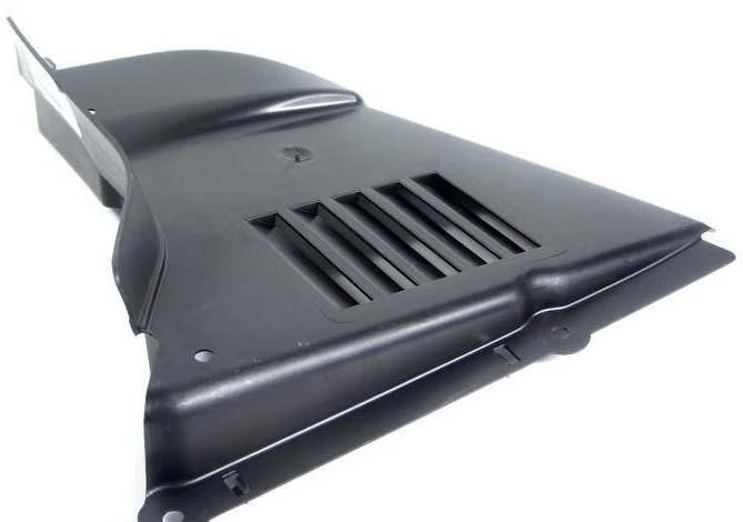 NAUJA ORIGINALI PRIEKINĖ DEŠINĖ VARIKLIO APSAUGA BMW 5 SERIJA E60 E61 51717033754