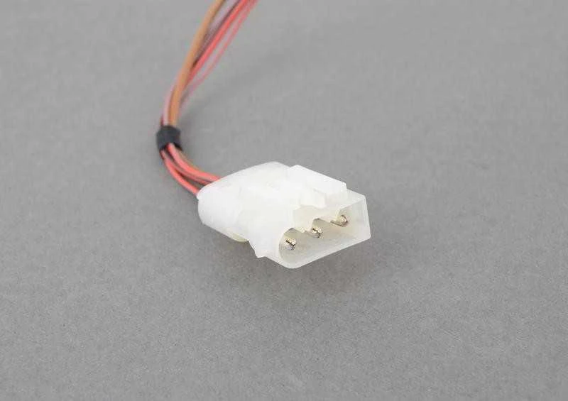 NAUJAS OEM BMW F10 F11 F12 F13 E70 E71 CIGARETĖS ŽIEBIMO KIŠTUKAS 6977675