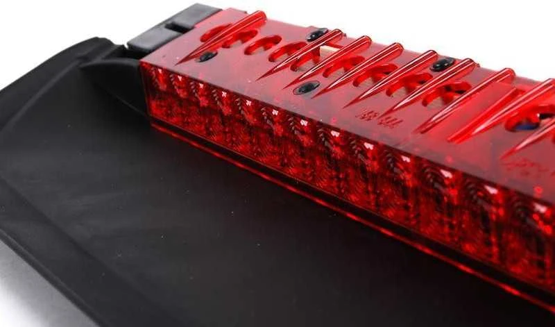 Naujas originalus BMW 3 E90 05-12 trečiasis stabdžių galinis žibintas STOP lemputė 63257145519