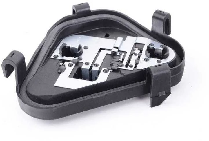 Naujas originalus BMW 3 serijos lempos lizdas galinio žibinto šoniniam paneliui dešinėje 7313044 OEM