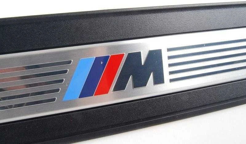 Naujas originalus BMW 5 serijos F10 F11 priekinis kairysis įėjimo dangtelis 8050053 OEM