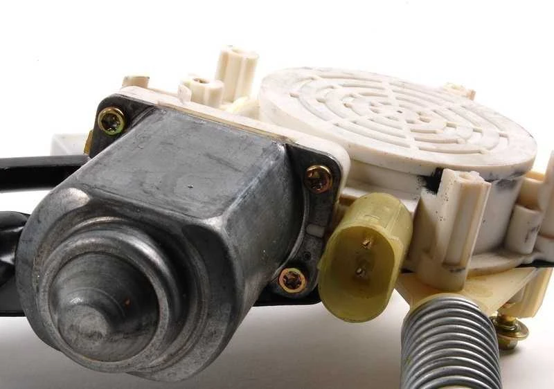 NAUJAS ORIGINALUS BMW E70 E70 LCI E71 VARIKLIO SKYDO CENTRINĖ DALIS 51717169421