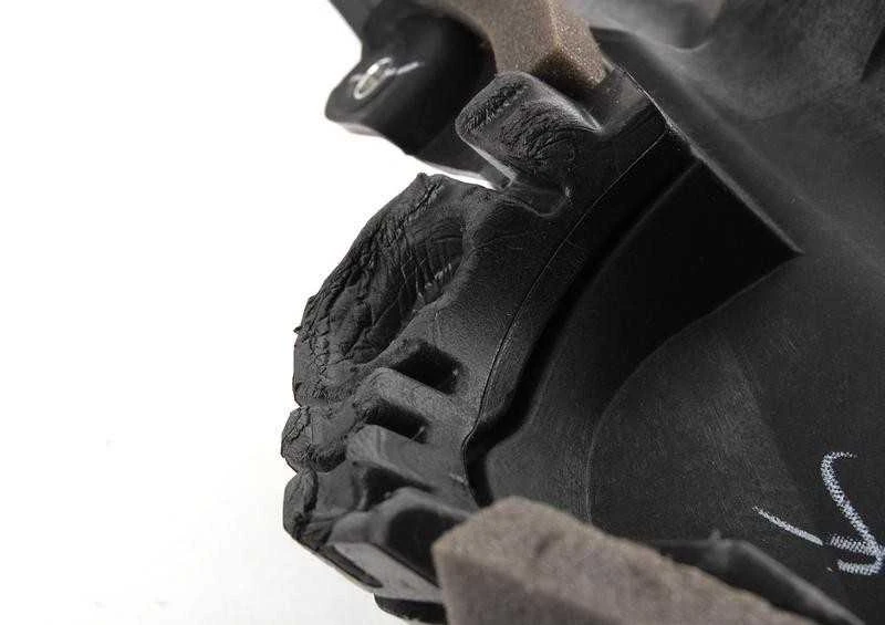 NAUJAS ORIGINALUS BMW E70 E70 LCI E71 VARIKLIO SKYDO DEŠINĖJE DALYJE 51717169420