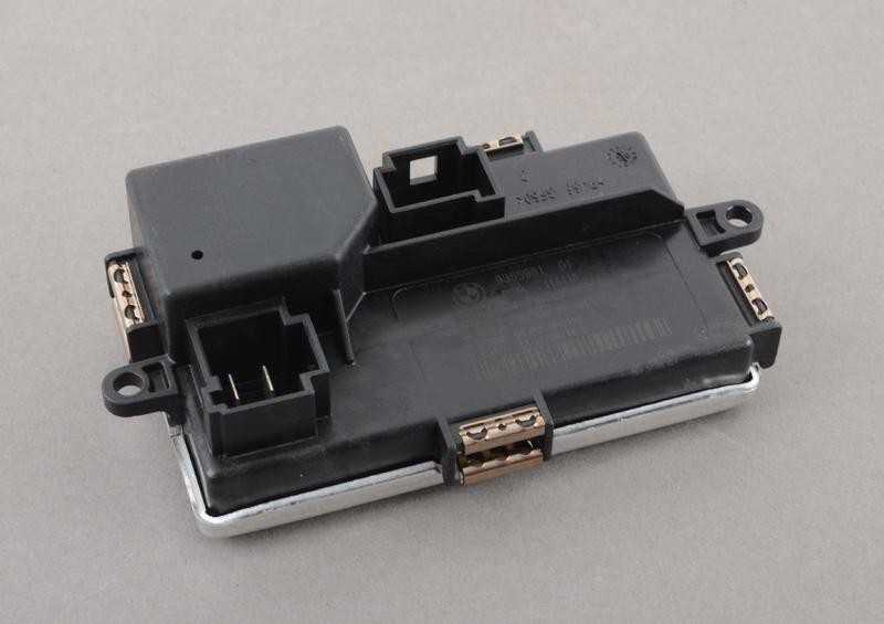Naujas originalus BMW OEM ventiliatoriaus variklio reguliatoriaus valdymo modulis 64119355981
