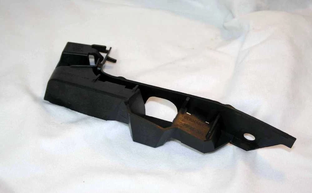 NAUJAS ORIGINALUS BMW X3 E83 E83 LCI PRIEKINIS K/S KAIRĖS PUSĖS BAMPEŲ LAIKIKLIS 51113400919