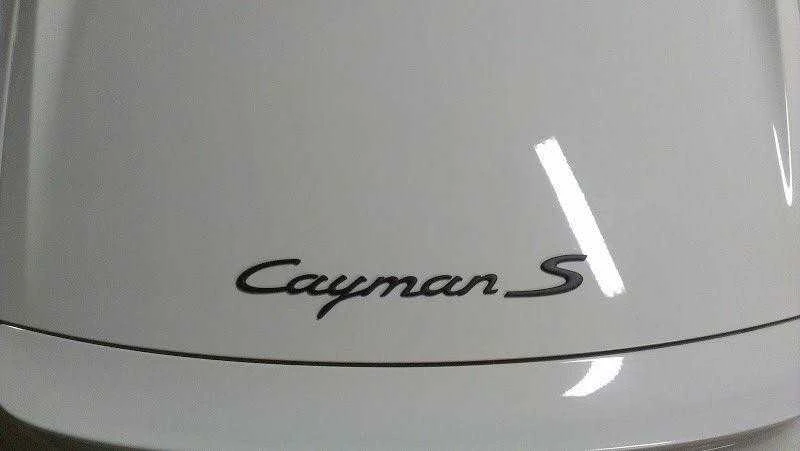 Naujas originalus PORSCHE 987 Cayman 2-osios kartos galinis bagažinės dangtis "Cayman S" užrašas juodas