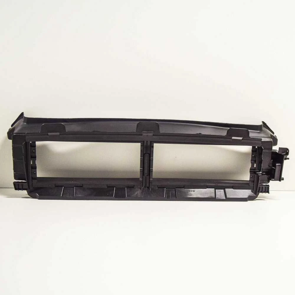 NAUJAS VOLVO XC60 MK2 RADIATORIAUS APATINIS ORO KANALAS GIDAS 31425369 ORIGINALUS