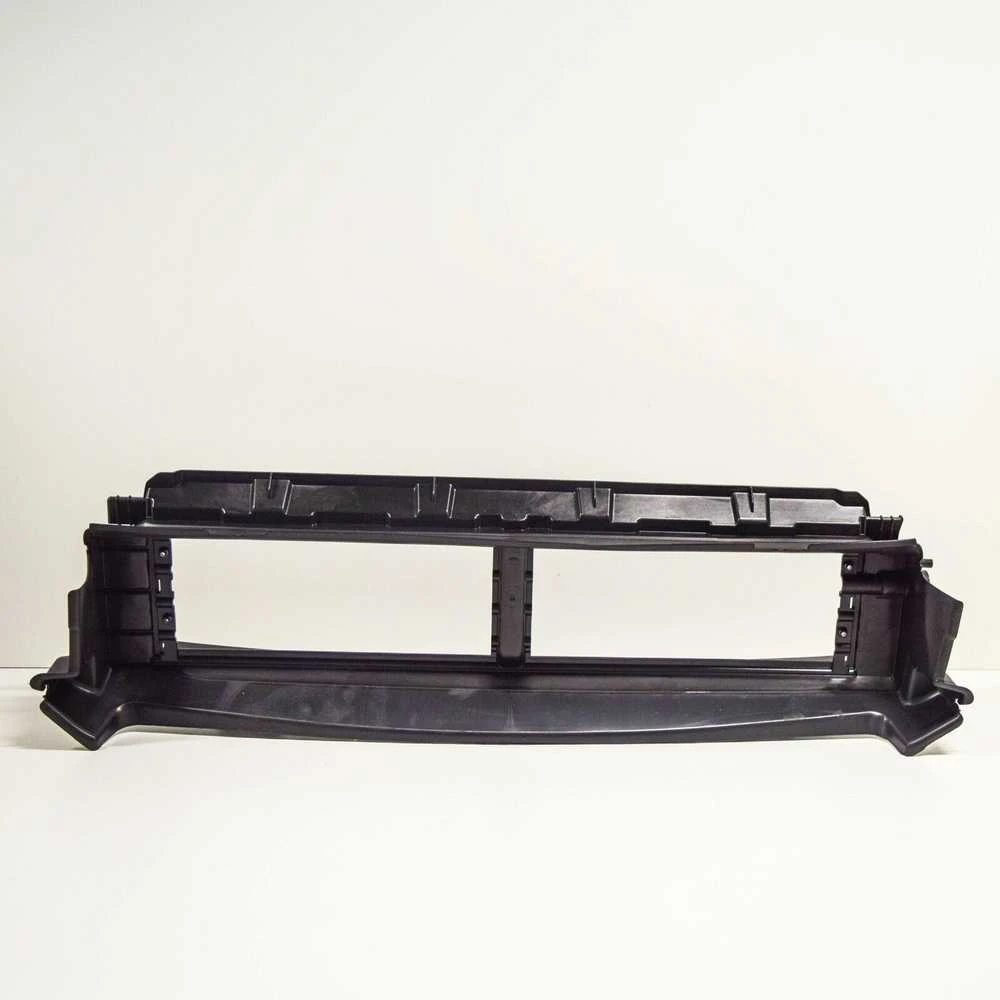 NAUJAS VOLVO XC60 MK2 RADIATORIAUS APATINIS ORO KANALAS GIDAS 31425369 ORIGINALUS