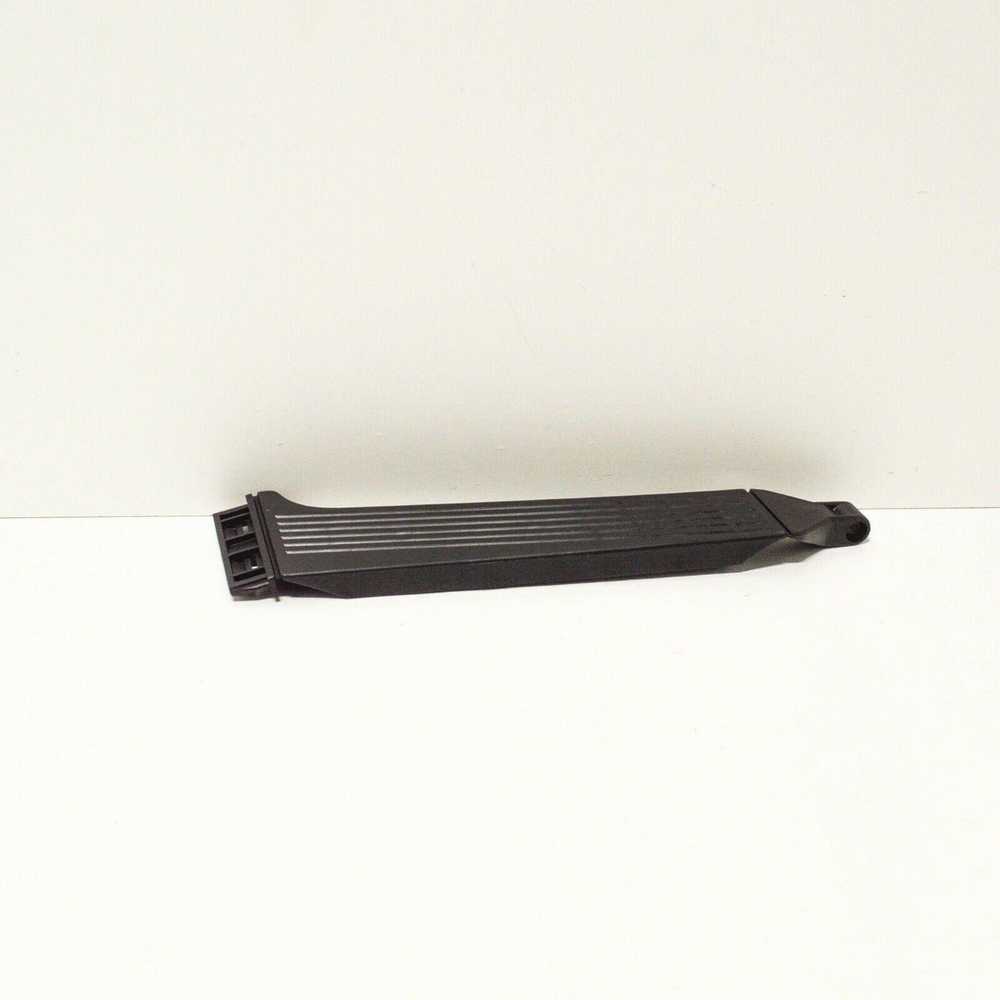 OEM BMW 3 E30 DUJŲ AKCELERATORIAUS PEDALAS Kairėje 35411118210 ORIGINALUS