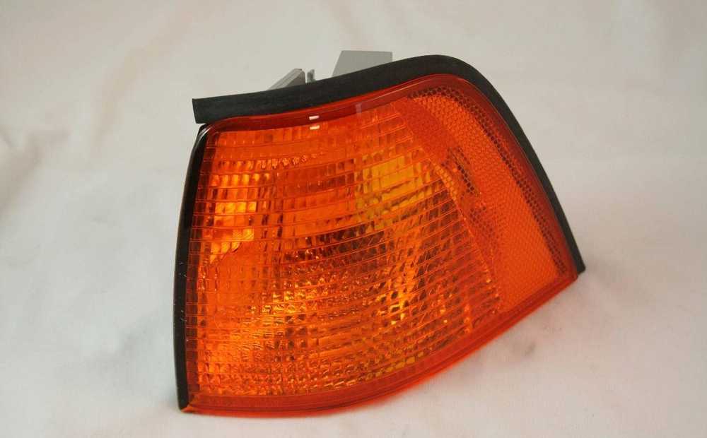 OEM BMW 3 E36 PRIEKINI KAIRĖS PUSĖS SIGNALAS 63138353279 8353279 ORIGINALUS