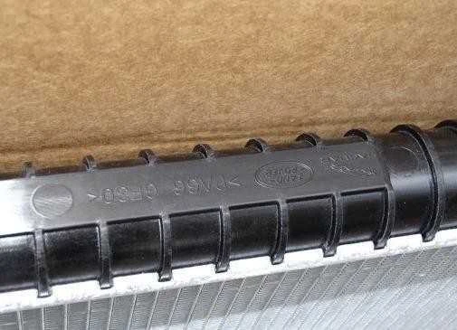 OEM Jaguar Xe X760 Aušinimo Radiatorius T2H7868 Originalus