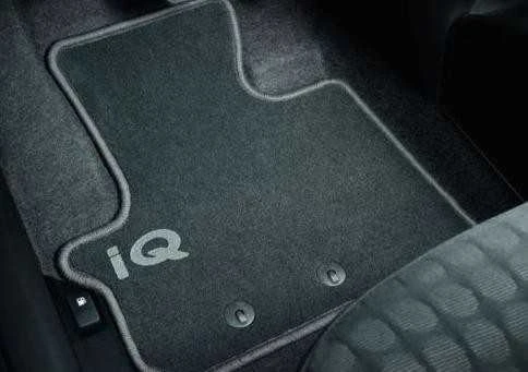 OEM TOYOTA IQ AJ10 GRINDŲ KILIMĖLIŲ RINKINYS RHD PZ410I0353FF ORIGINALUS