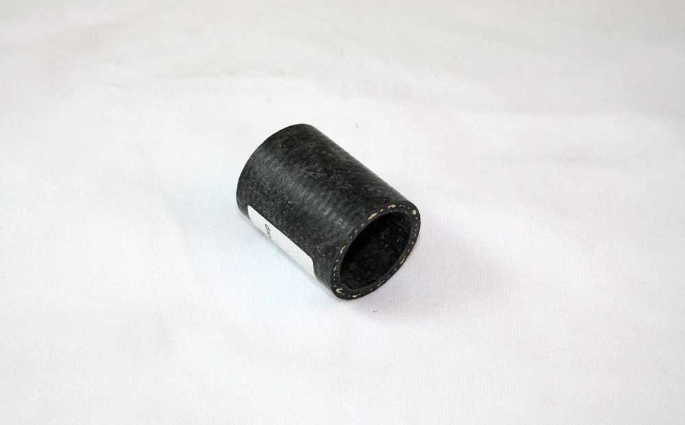 Originalus BMW 114 E12 E21 aušinimo sistemos termostatas vandens žarna OEM 11531266471