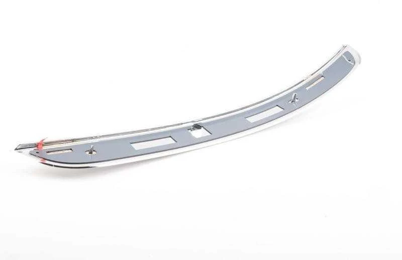 Originalus BMW 7 F01 F02 F04 M Sport galinio bamperio apatinis dešinysis apvadas