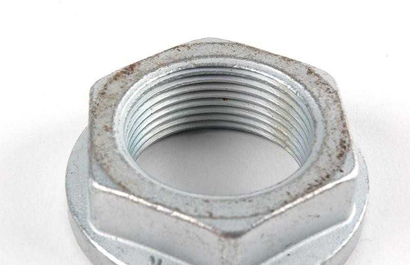 Originalus BMW CMSP E23 E24 E28 E32 E34 kupė sedano veržlė OEM 33411123428