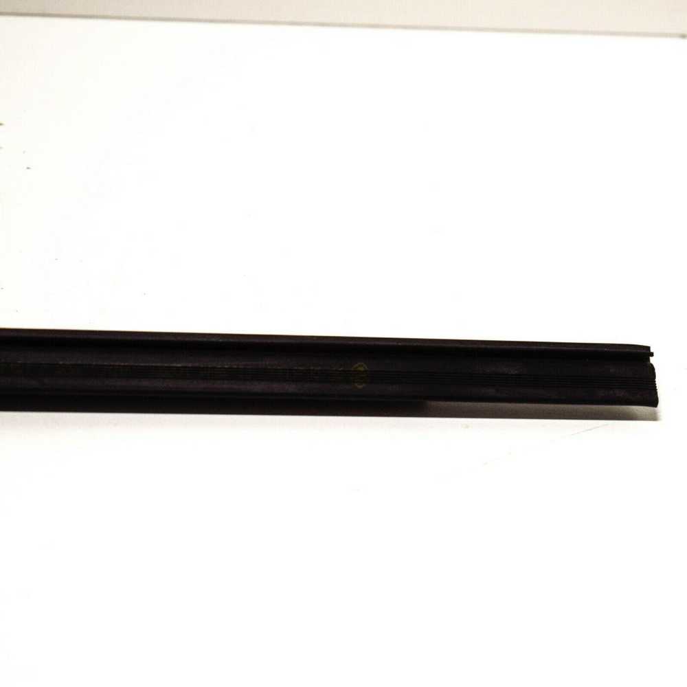 Originalus BMW E30 316 316i 318i 320i Durų oro juosta išorė kairė 51221913069