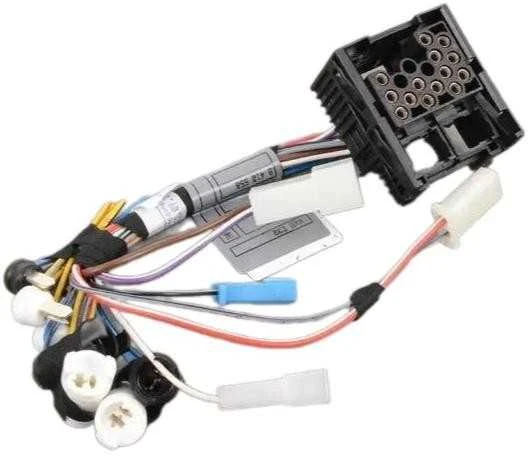 Originalus BMW E30 E31 adapterio vamzdelis F Stereo ir HIFI sistema OEM 65129410558