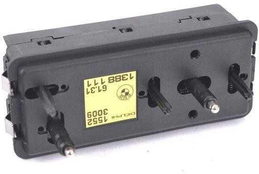 Originalus BMW E31 E32 E34 galinės sėdynės valdymo jungiklis dešinėje pusėje OEM 61311388111