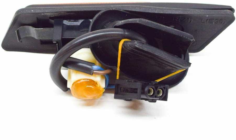 Originalus BMW E32 E34 papildomas posūkio kampinis žibintas kairysis OEM 63131378009