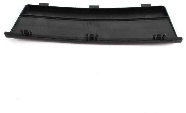 Originalus BMW E34 valstybinio numerio ženklo šalinimo skydelio apdailos dangtelis juodas 51111978089 NAUJAS