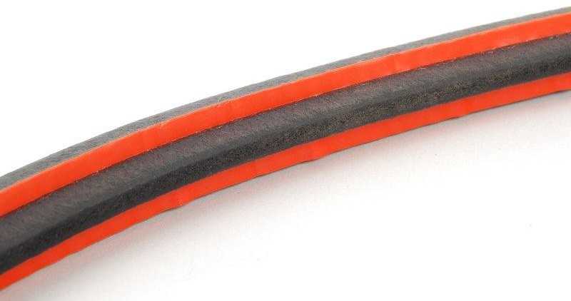 Originalus BMW E36 sedano galinio žibinto tarpiklis OEM 63218353556