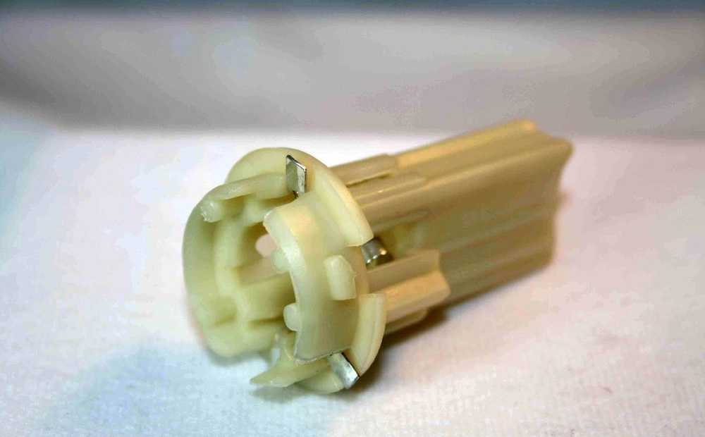Originalus BMW E36 Sedano lizdas posūkio signalui OEM 63211387363