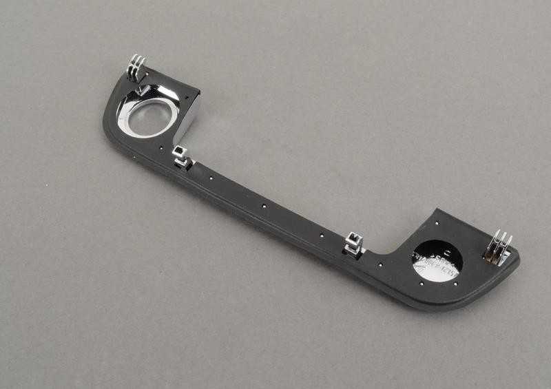 Originalus BMW E36 Z3 SERIJOS IŠORINIS CHROMO DURŲ RANKENOS DANGTELIS DEŠINĖS PUSĖS 8399240