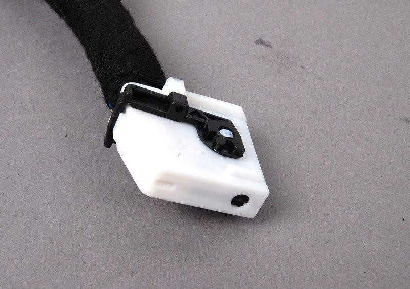 Originalus BMW E38 Sedano pagalbinio kabelio adapteris OEM 61128381219
