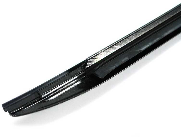 Originalus BMW E38 sedano priekinio stiklo apdailos sandariklis dešinėje OEM 51318125890