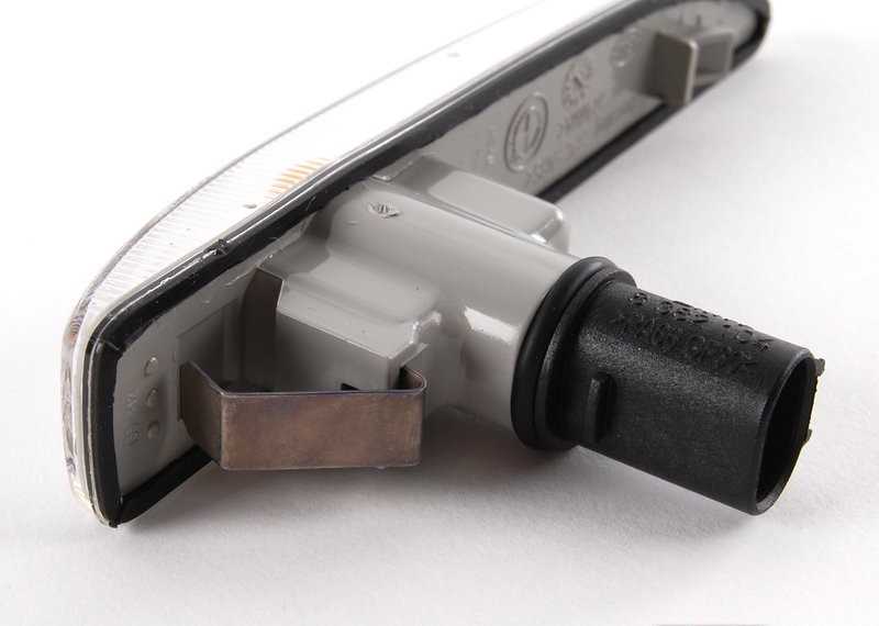 Automagnetola Originalus BMW e39 e46 ir kt. CD laikiklio žurnalo kasetė 6 diskams OEM e85 e86 e90 e91