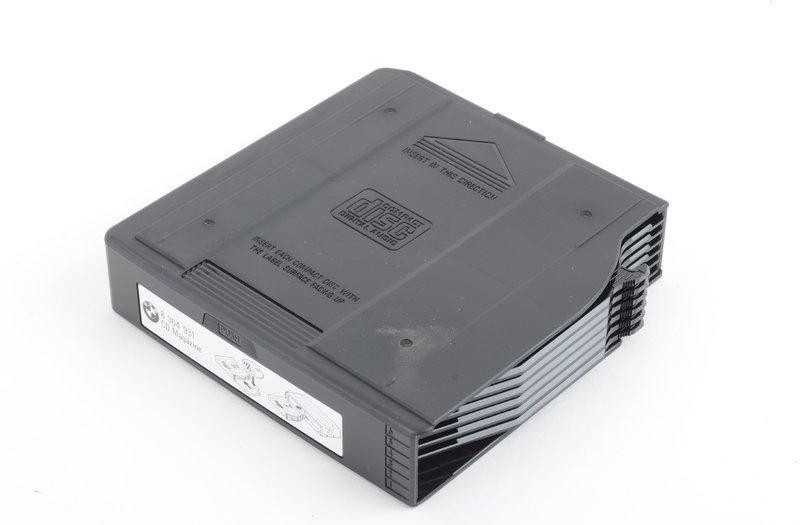 Automagnetola Originalus BMW e39 e46 ir kt. CD laikiklio žurnalo kasetė 6 diskams OEM e85 e86 e90 e91