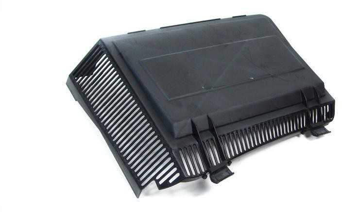 Originalus BMW E39 kabinos oro kanalo mikrofiltras dangtis kairėje OEM 64318379627