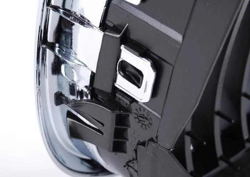 Originalus BMW E39 sedanas priekinis radiatoriaus inksto juodas groteles N/S OEM 51137005837